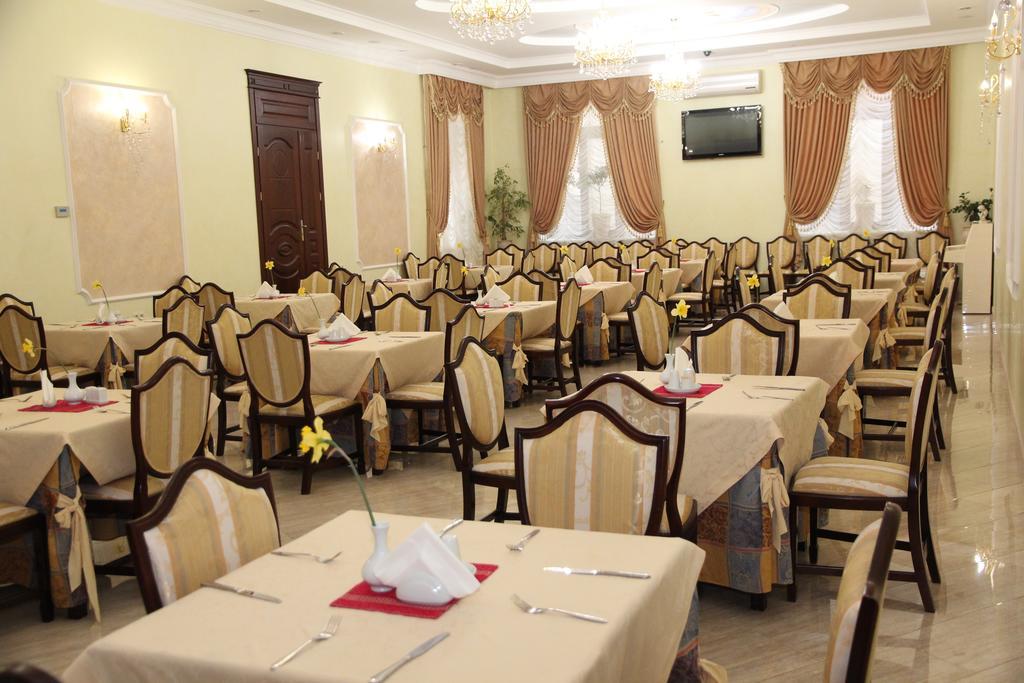 Kleopatra Vip Hotel Kamianets-Podilskyi Exterior foto